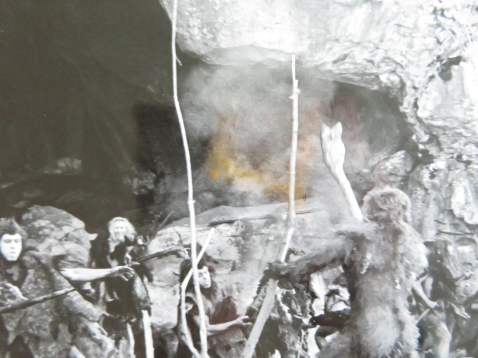 QUEST FOR FIRE MOVIE STILL PHOTO LOT OF 7 EVERETT MCGILL RON PERLMAN 1981, изображение 4
