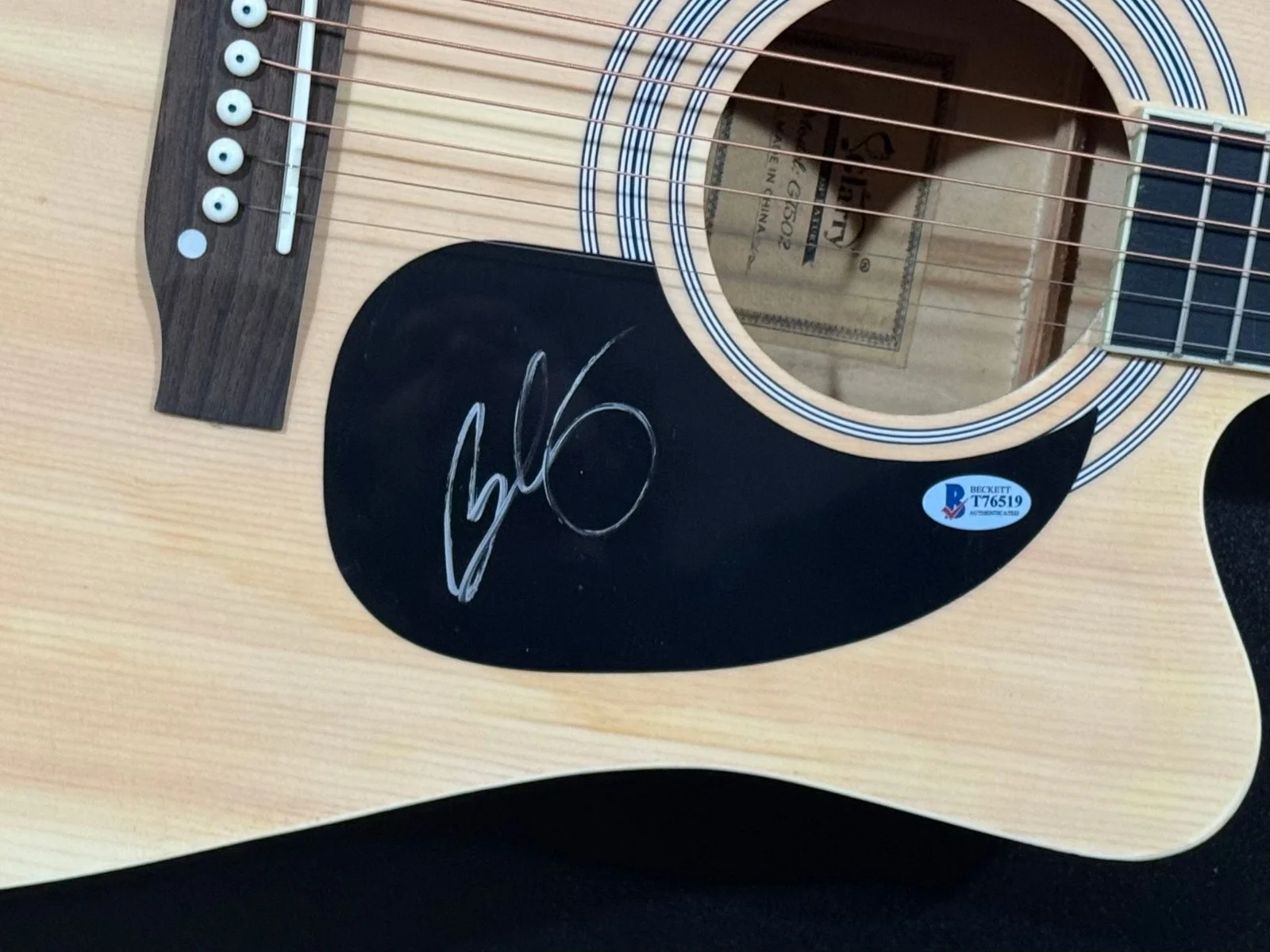 Brad Paisley Signed Acoustic Guitar Full Size Autograph Country Star Beckett COA, image 3