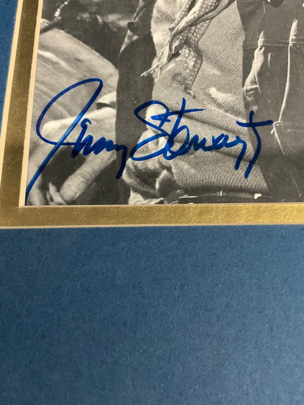 DECEASED ACTOR JIMMY STEWART SIGNED 10x12 DOUBLE MATTED B/W PHOTO JSA SS44055, image 2
