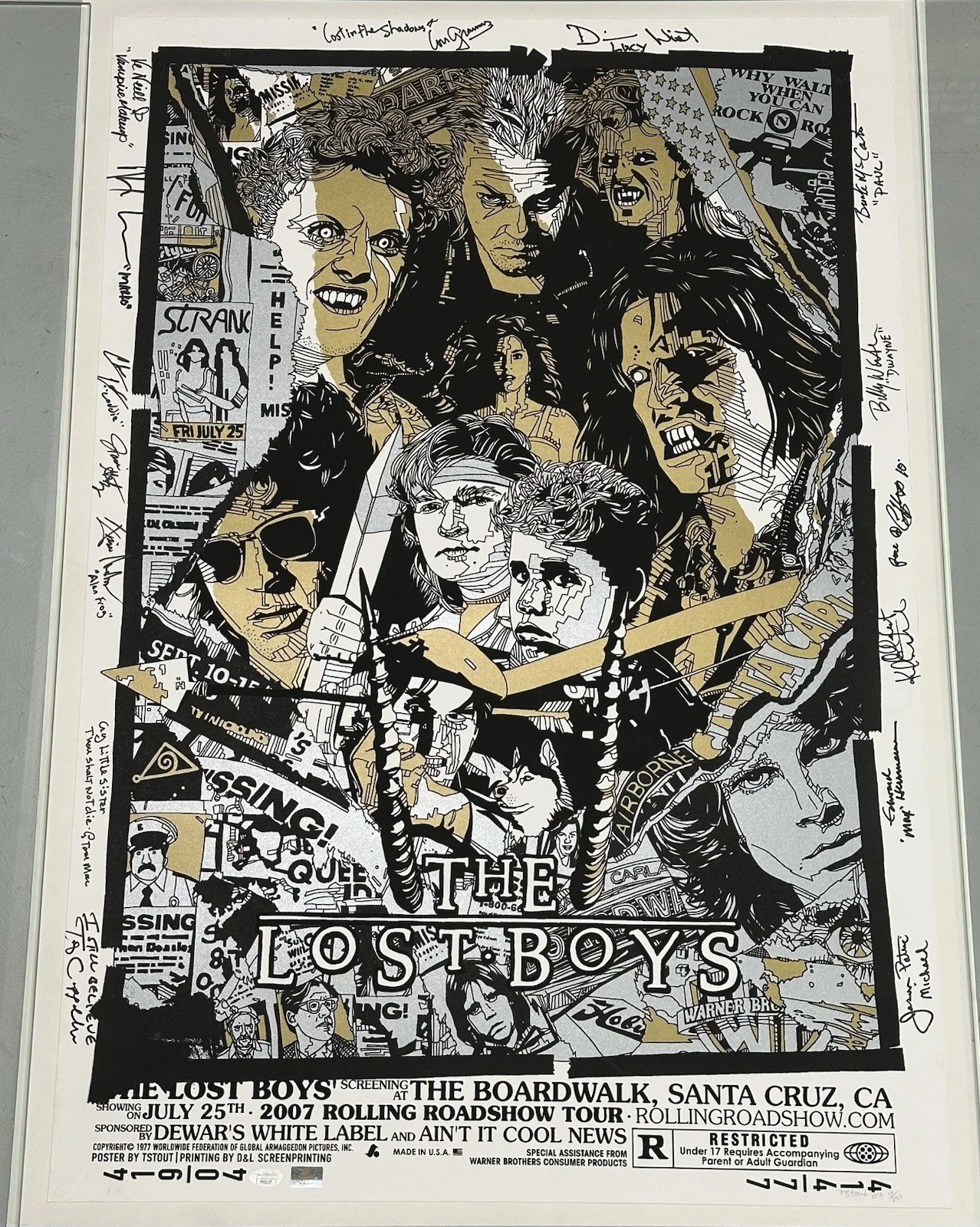 Multiple — The Lost Boys Cast Signed Poster X 16 Tyler Stout Mondo Alamo Drafthouse JSA COA, изображение 2