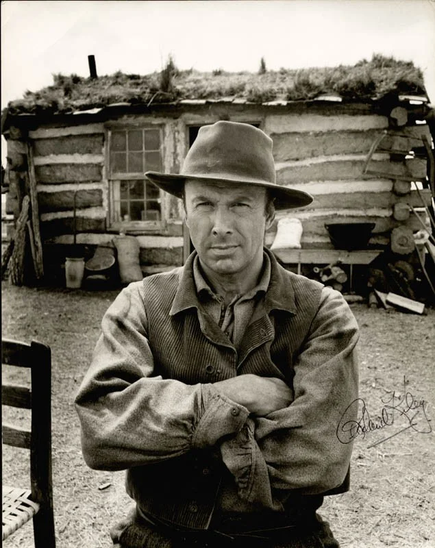 Richard Kiley — RICHARD KILEY - AUTOGRAPHED SIGNED PHOTOGRAPH CIRCA 1976