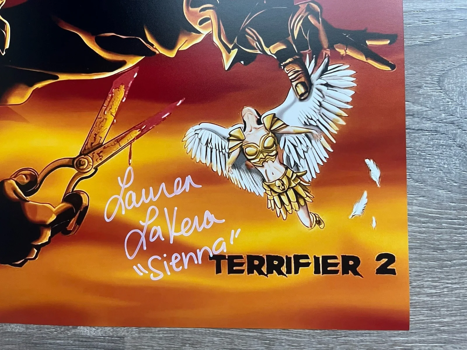 Lauren LaVera — Lauren LaVera Signed Terrifier 2 11x14 Photo JSA COA Sienna Art The Clown Horror, изображение 3