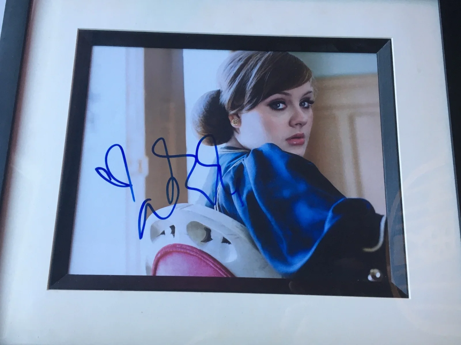 Adele Signed Framed Photo JSA COA LOA RARE AUTOGRAPH ! No CD Vinyl, image 2