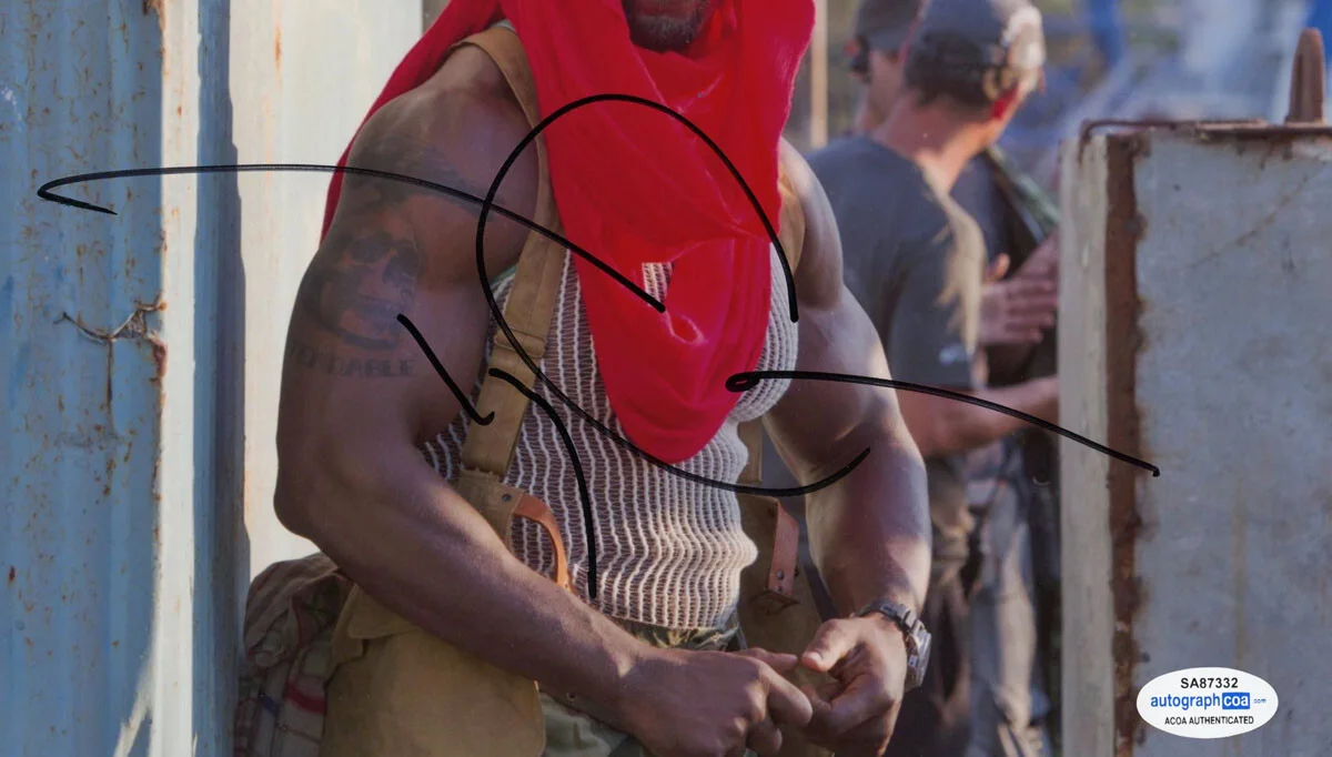 TERRY CREWS — Terry Crews signed "EXPENDABLES" 8x10 Photo PROOF b AGT Hale Caesar ACOA COA, image 4