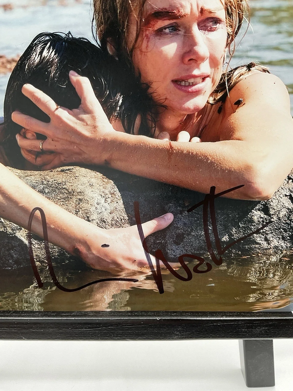 Naomi Watts — Naomi Watts Signed photo The Impossible signed 8x10 King Kong Sexy autograph BAS, image 2