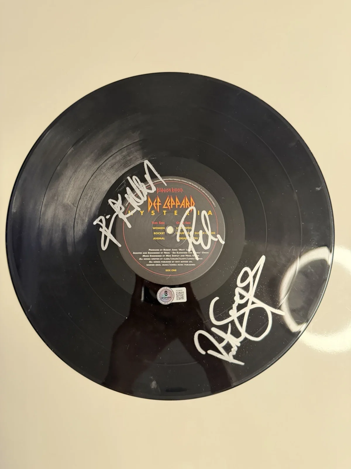 Def Leppard Autographed Hysteria Disc Rick Allen Savage Phil Collen Beckett LOA, изображение 2