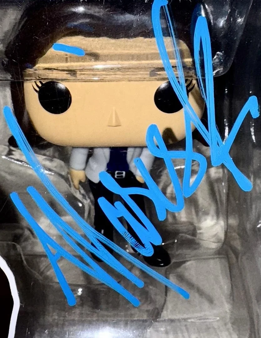 Mariska Hargitay Signed Funko #1273 "Olivia Benson" Law & Order - Beckett COA, image 2
