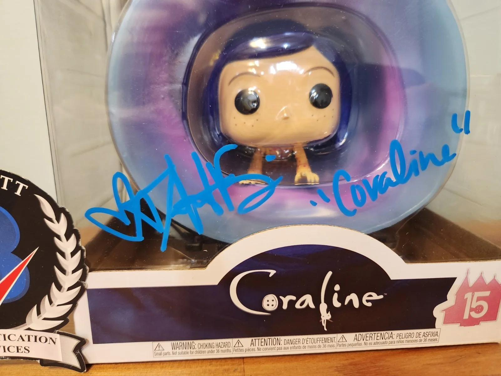 dakota fanning — Dakota Fanning Signed Coraline Funko Pop In Tunnel With Character Name BAS COA, изображение 2