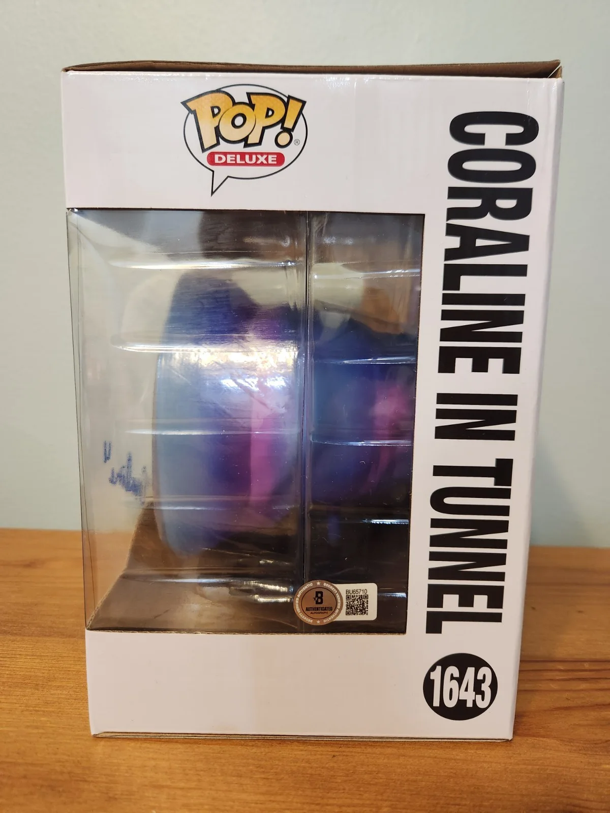 dakota fanning — Dakota Fanning Signed Coraline Funko Pop In Tunnel With Character Name BAS COA, изображение 3