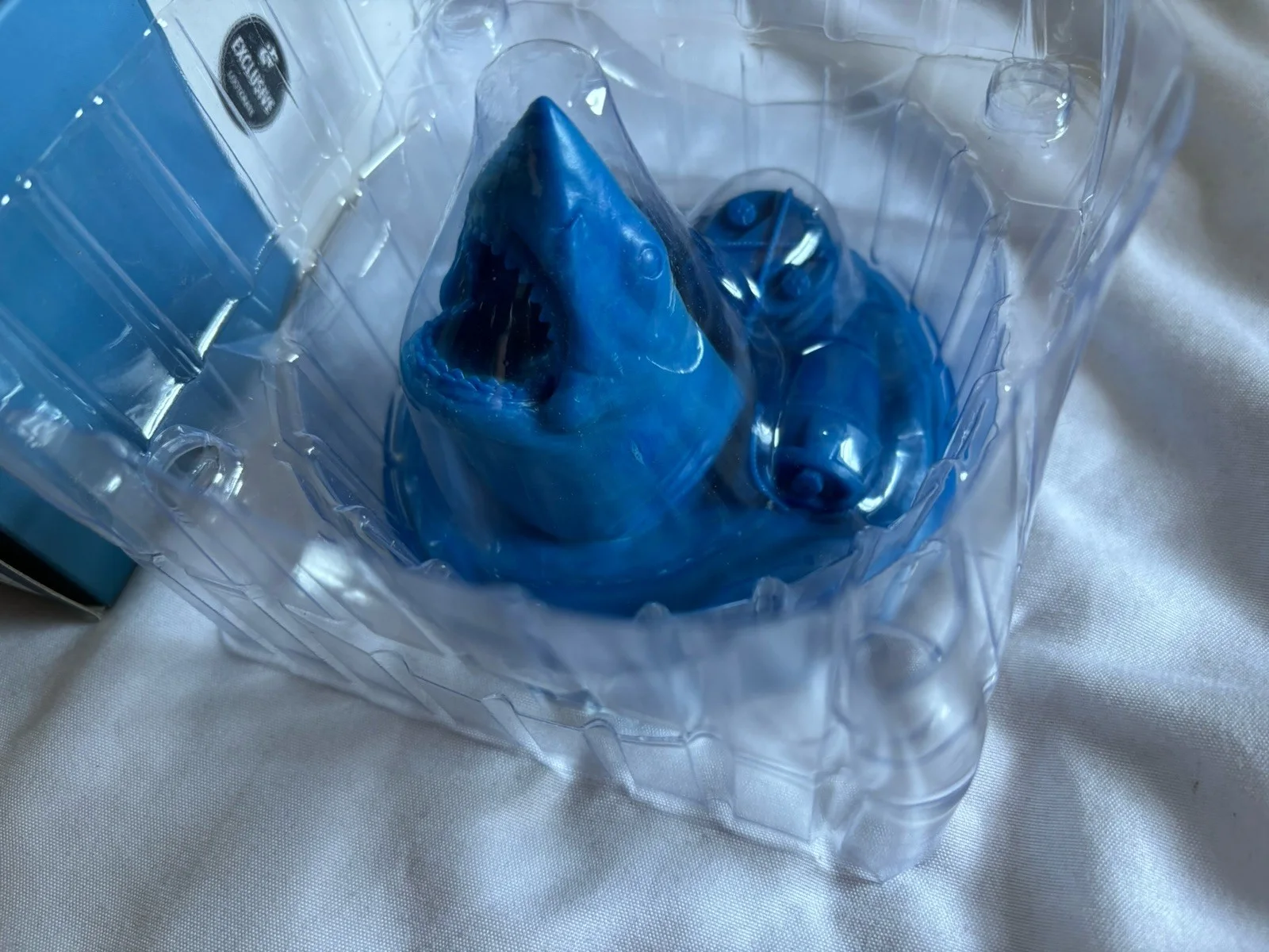 Loot Crate Exclusive Jaws Drain Stopper Bath Plug, image 2