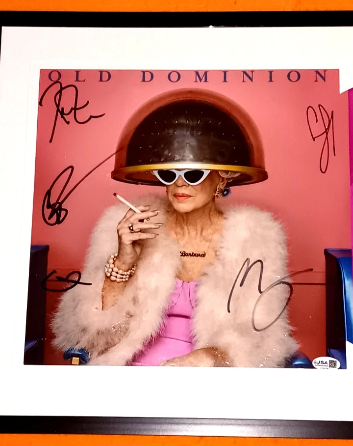 OLD DOMINION BAND SIGNED FRAMED 'BARBARA' ALBUM JACKET w/ VINYL - J.S.A. Cert., image 2