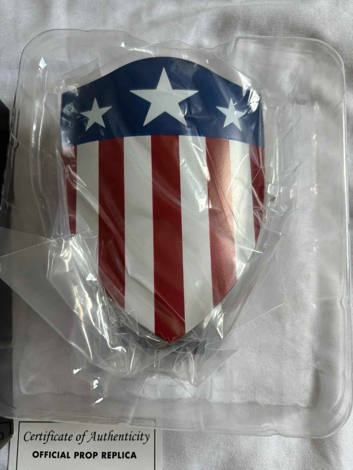 Loot Crate Exclusive 1940s Captain America Shield 1:6 Scaled Replica, изображение 2