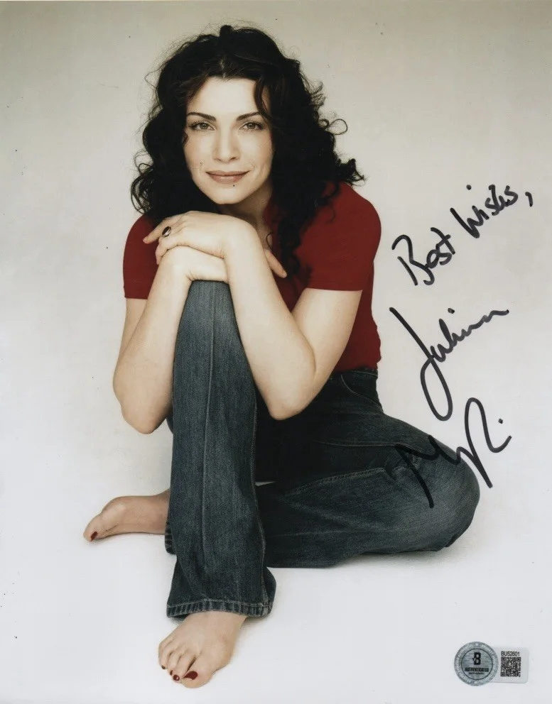 Julianna Margulies — JULIANNA MARGULIES SIGNED AUTOGRAPHED 8x10 PHOTO HOT COA BECKETT BAS RARE!