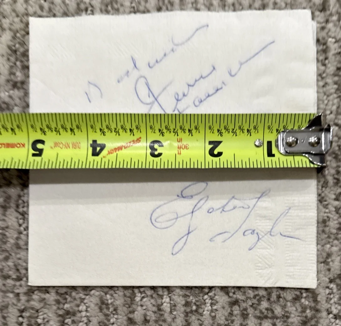 Elizabeth Taylor Hand Signed Autograph Napkin PSA PSA/DNA George Hamilton, image 2