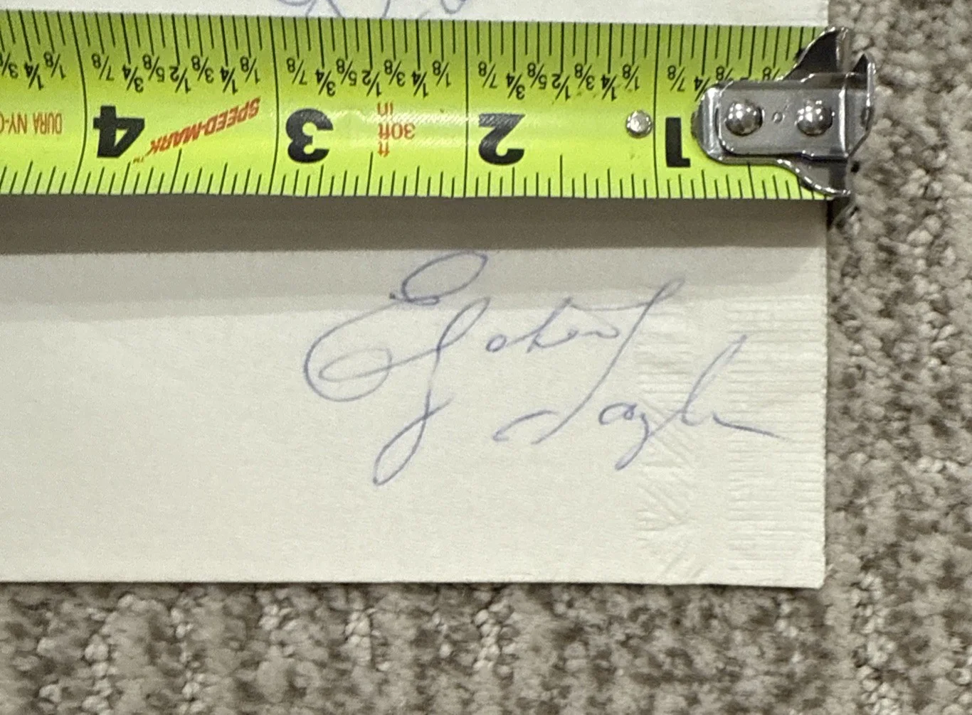 Elizabeth Taylor Hand Signed Autograph Napkin PSA PSA/DNA George Hamilton, image 3