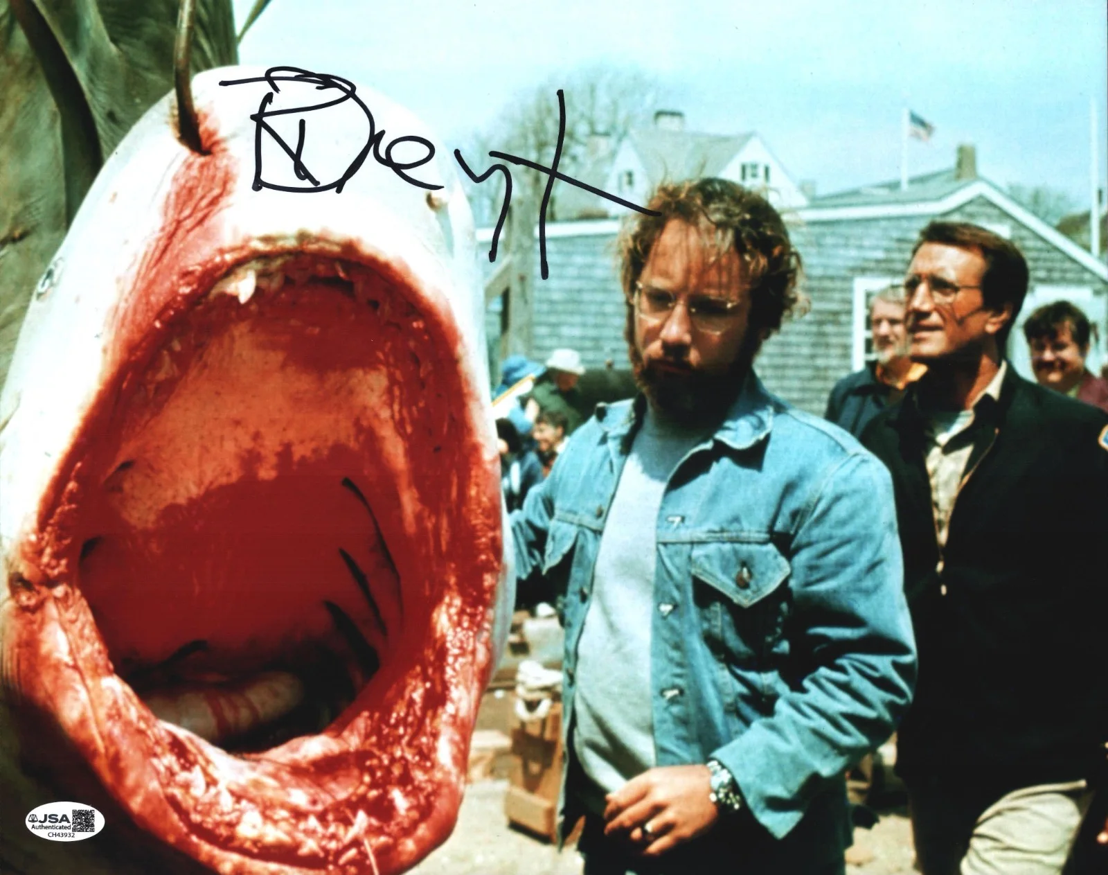 Richard Dreyfuss — Richard Dreyfuss Signed 11x14 Jaws "Matt Hooper" Autograph Photo JSA COA