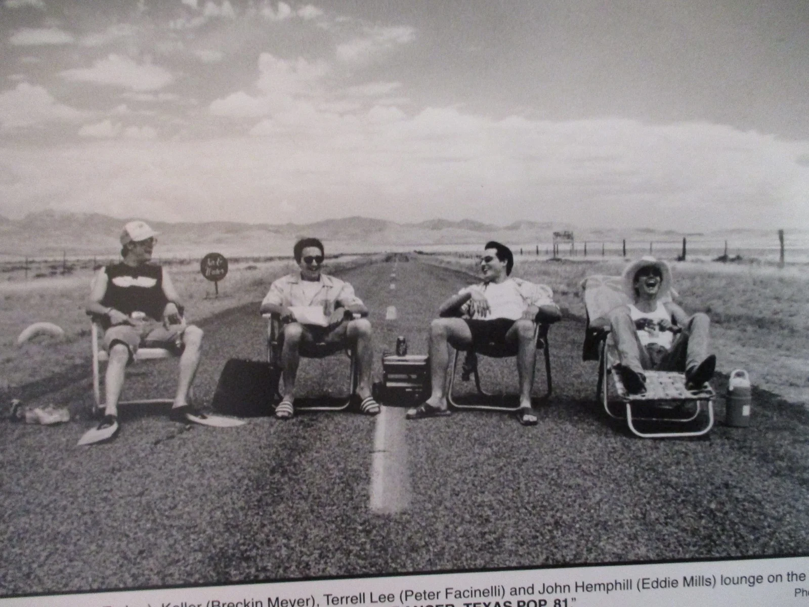 Ethan Embry/Eddie Mills/Breckin Meyer(DANCER TEXAS POP. 81)1998 10 x 8 B&W Photo, изображение 2