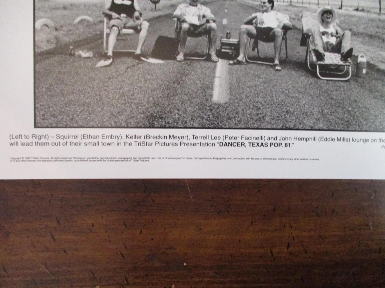Ethan Embry/Eddie Mills/Breckin Meyer(DANCER TEXAS POP. 81)1998 10 x 8 B&W Photo, изображение 3