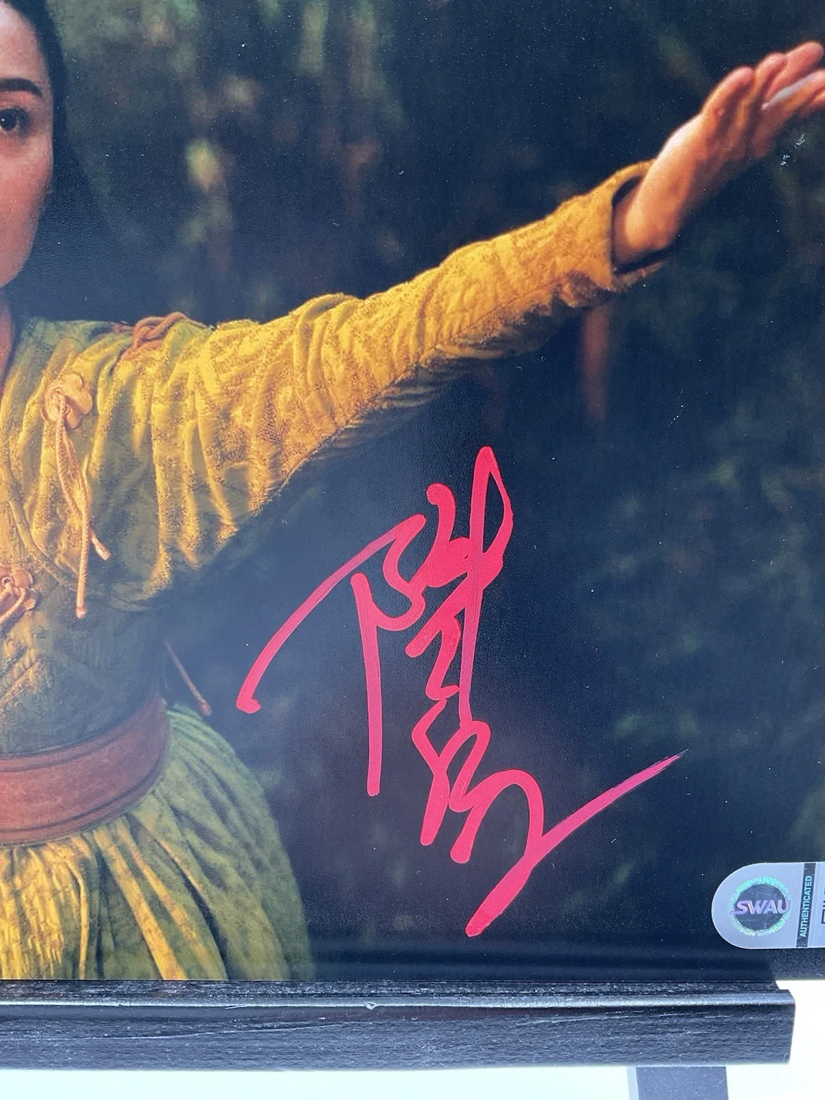 Fala Chen — Fala Chen signed 8x10 SWAU Marvel signed 8x10 Shang Chi signed photo Shang-Chi, изображение 2