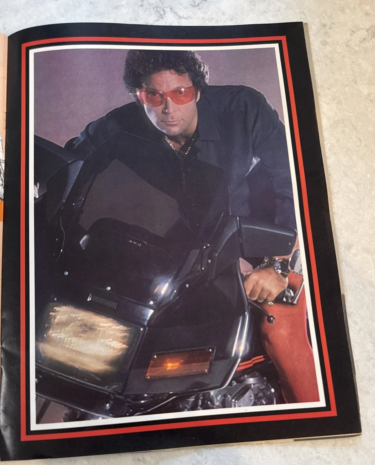 Autographed Tom Jones Promotional Phamplet Raydell Publishing New York [BIN A33], image 3