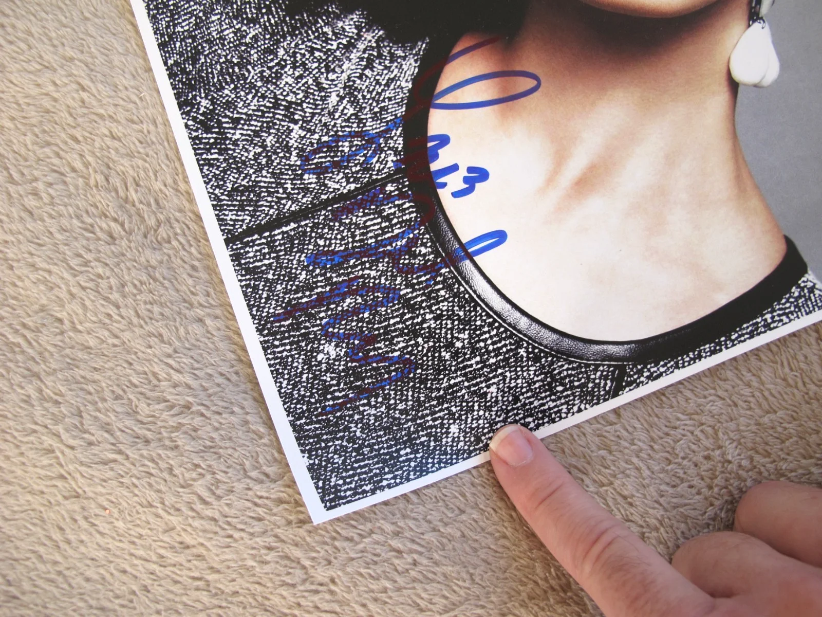 Lana Del Rey – SIGNED Poster! Spectrum Center 2018 Autograph Signature 11x17, изображение 2