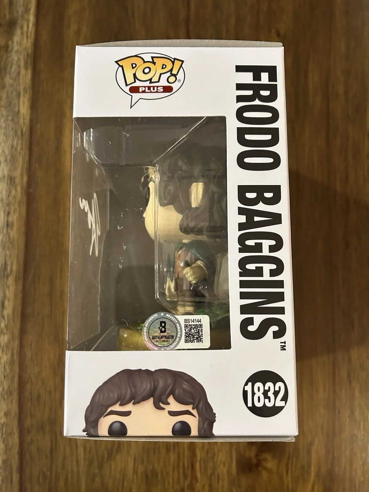 Elijah Wood — Elijah Wood ‘Lord Of The Rings’ Signed Funko Pop ‘Frodo’ Beckett Certified, изображение 2