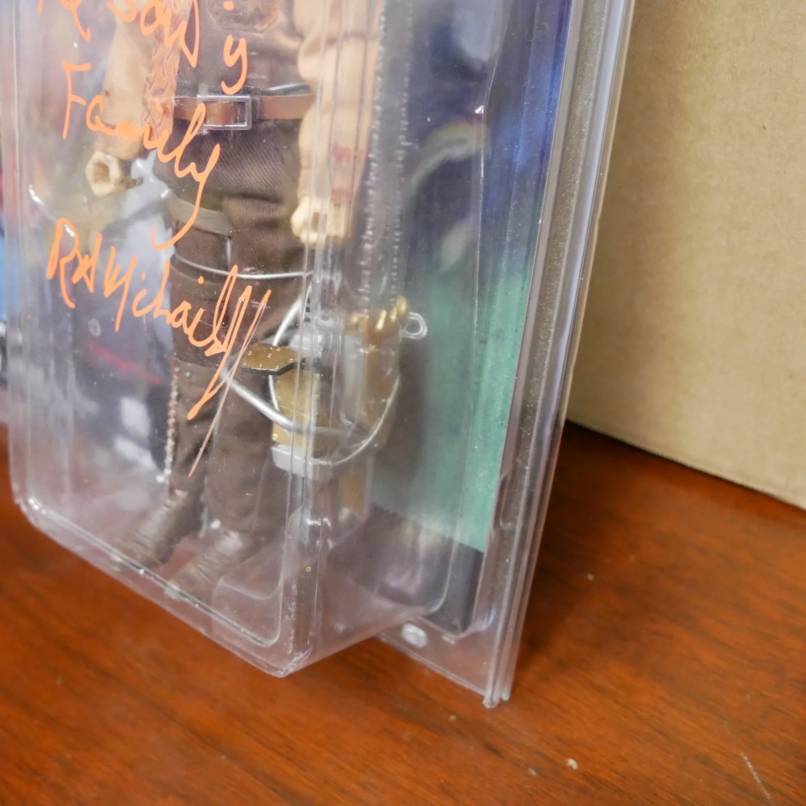 R.A. Mihailoff — Texas Chainsaw Massacre Signed Leatherface Action Figure R.A. Mihailoff, image 4