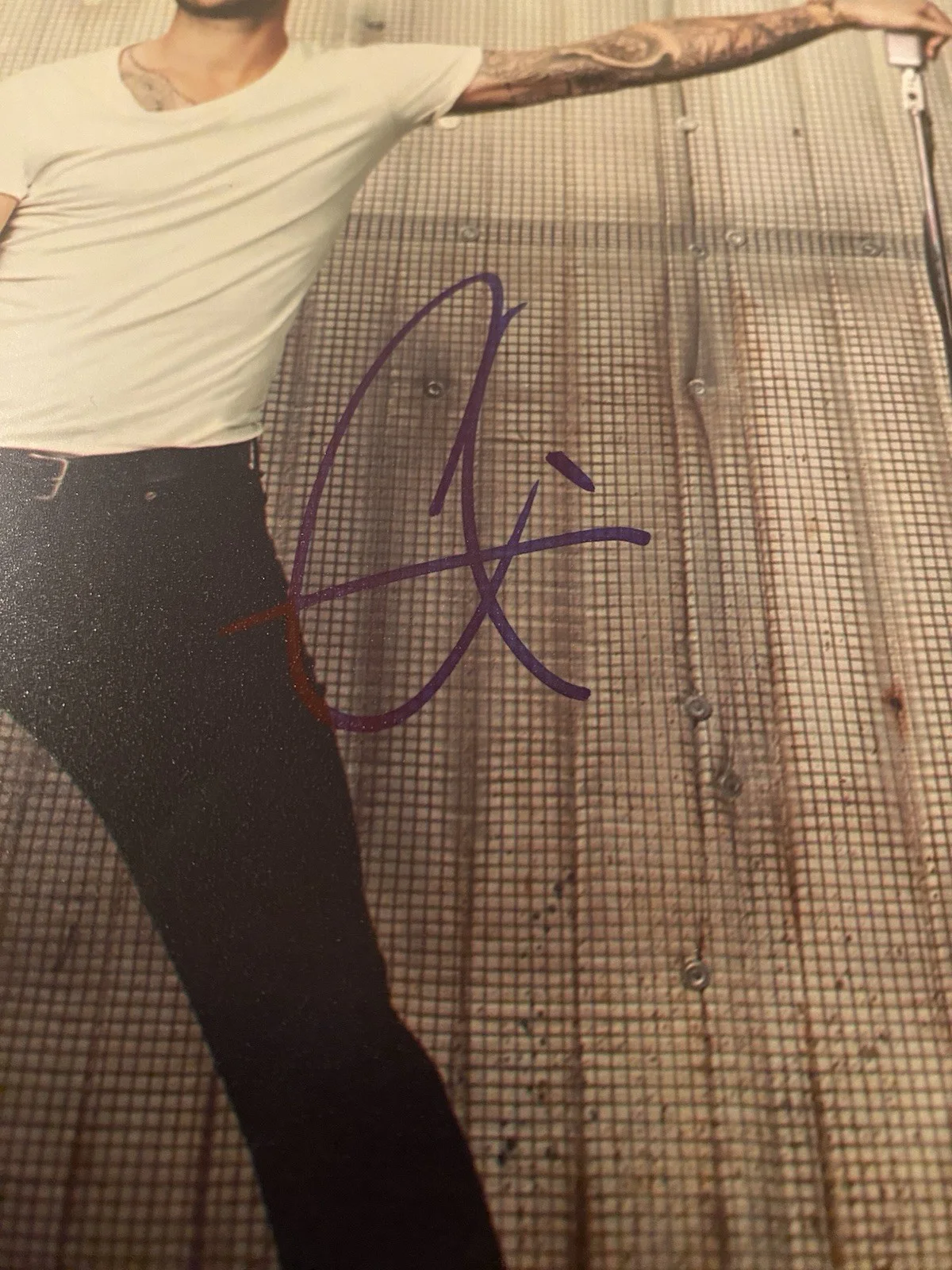 Adam Levine Signed Autographed Photo With COA Singer Maroon 5 Moves Like Jagger, изображение 3