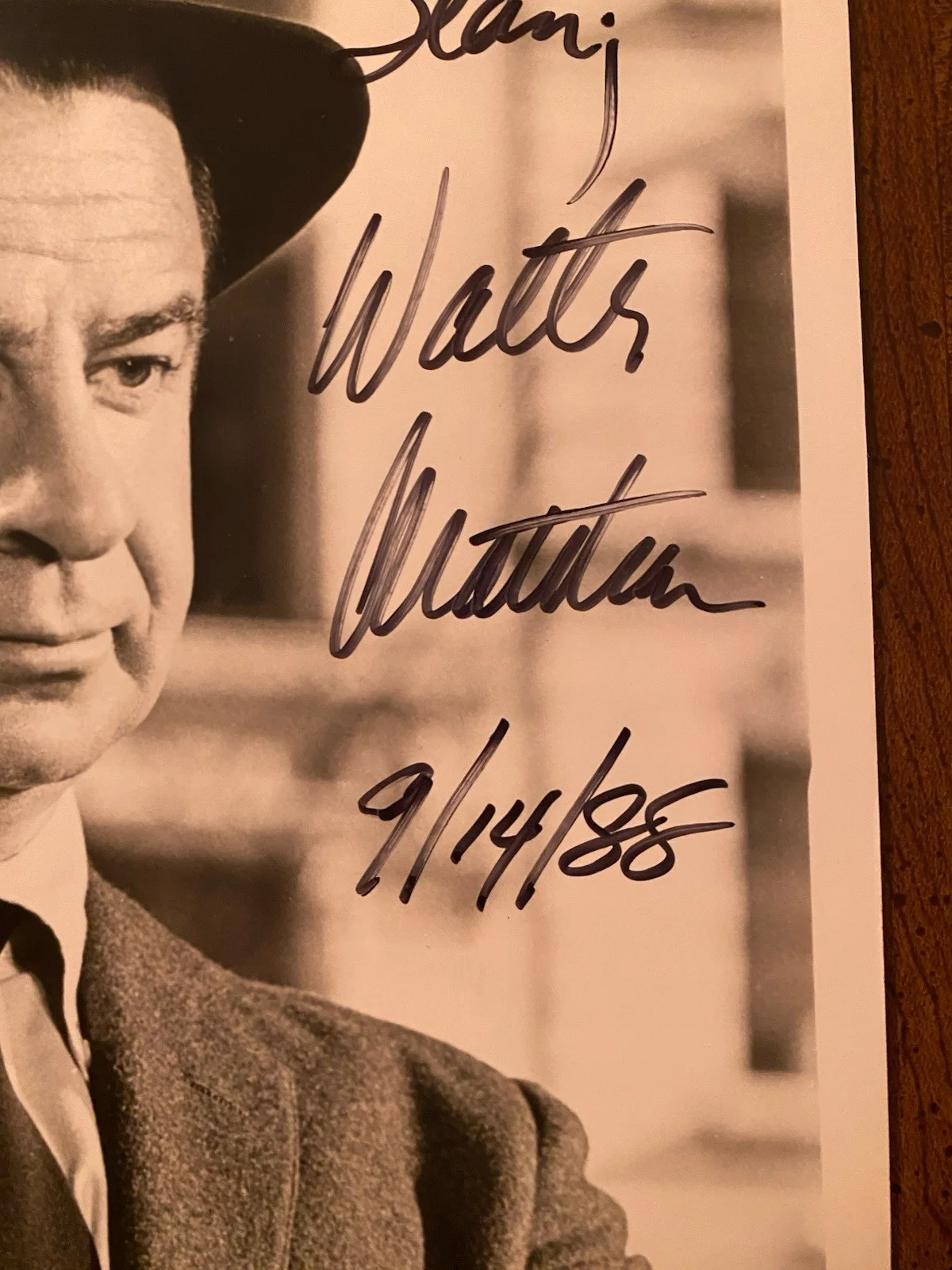 Walter Matthau — Walter Matthau Signed Autographed Photo With COA Mirage Charade The Odd Couple, изображение 2