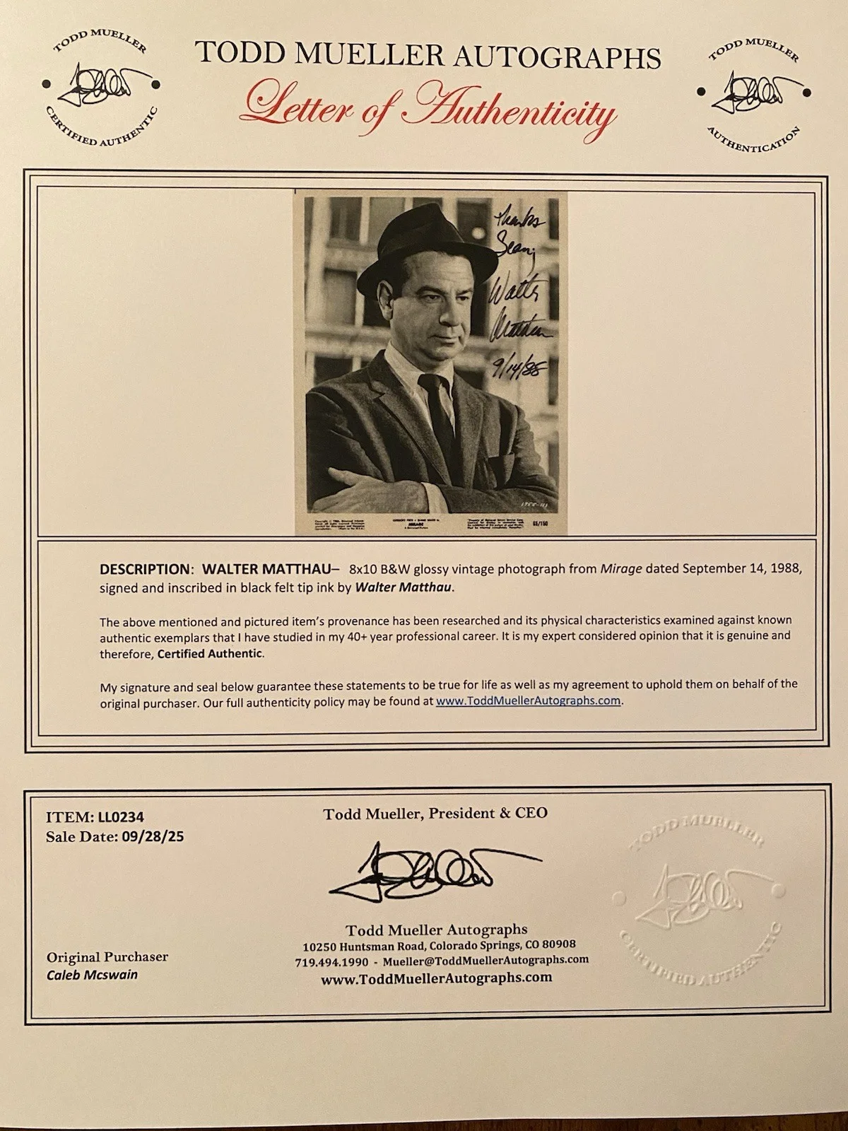 Walter Matthau — Walter Matthau Signed Autographed Photo With COA Mirage Charade The Odd Couple, изображение 4