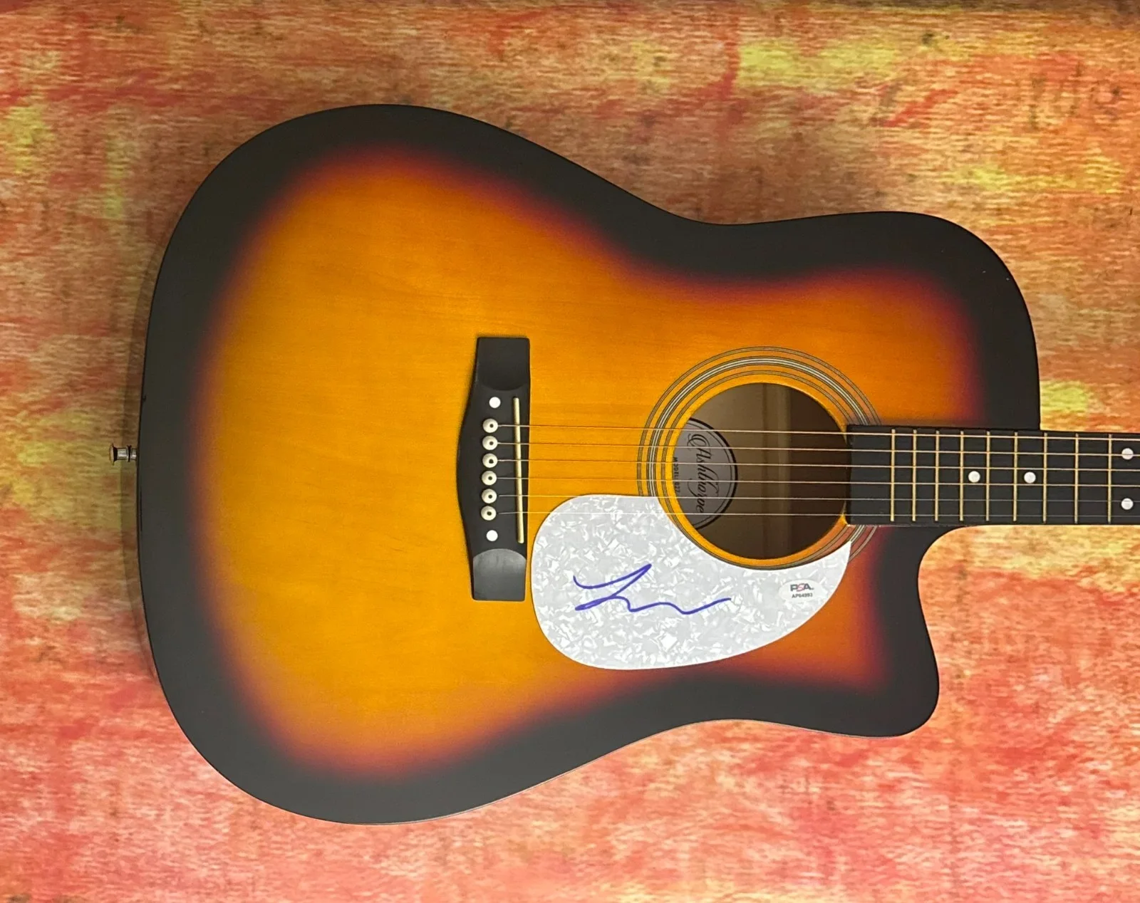 PSA 4 Non Blondes Star * LINDA PERRY * Signed 41" Acoustic Guitar PROOF COA, изображение 2