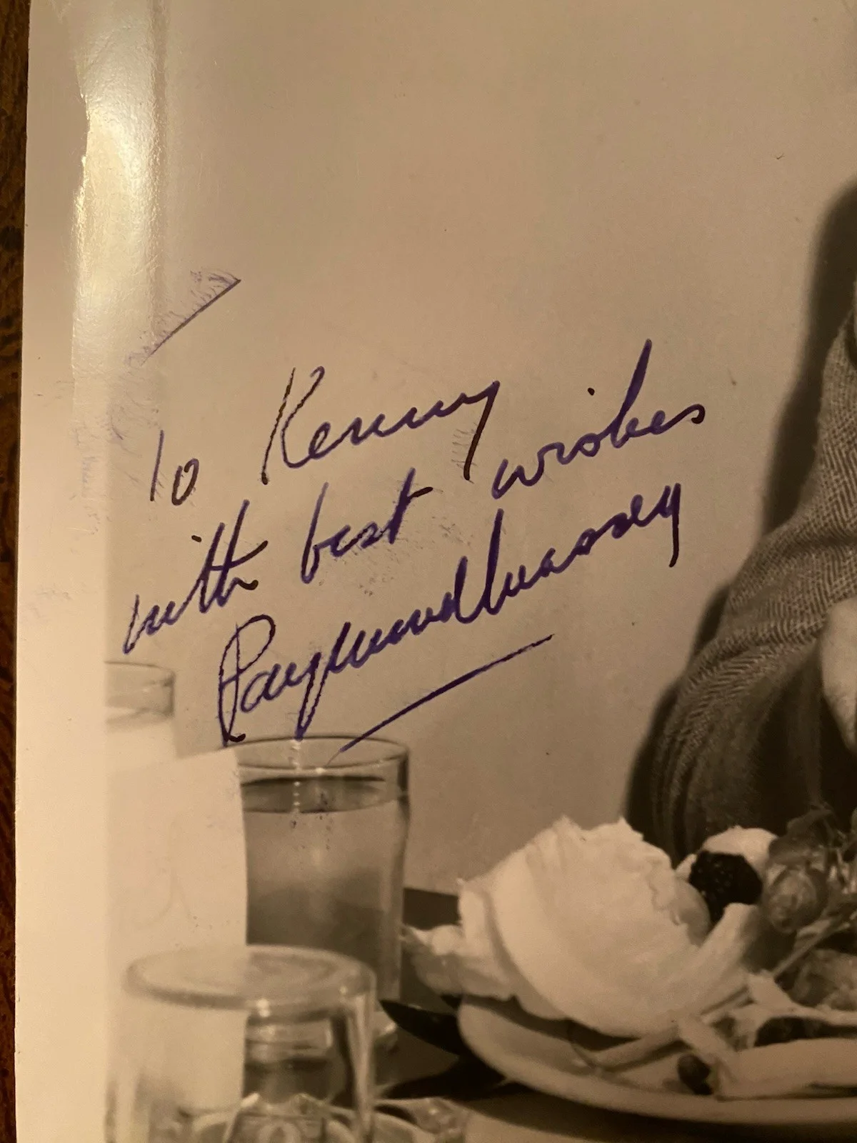 Raymond Massey — Raymond Massey Signed Autographed Photo With COA Arsenic And Old Lace Dr Kildare, изображение 2