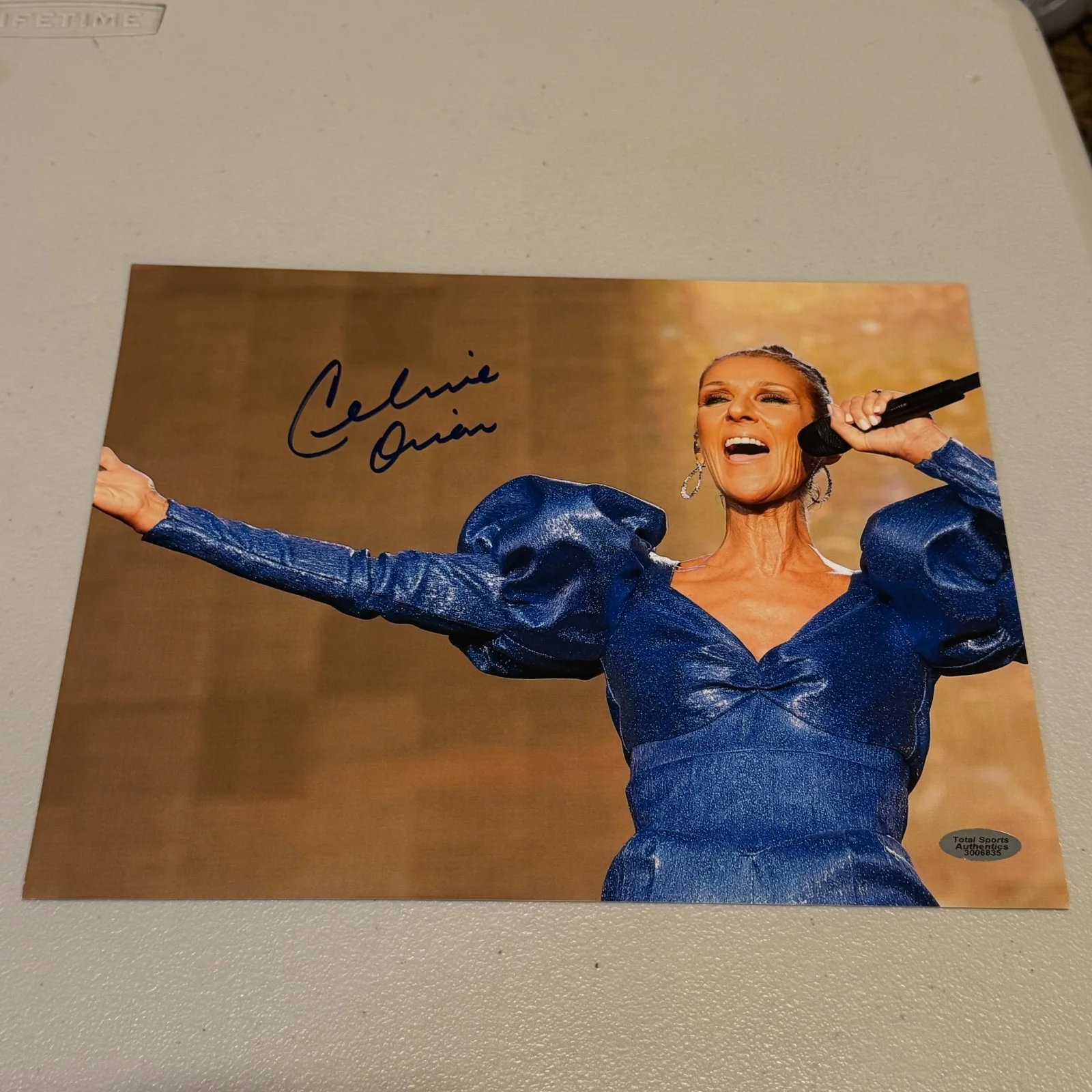 Celine Dion Signed Autographed 8x10 Photograph Beautiful Auto Photo w/ COA RARE, image 2
