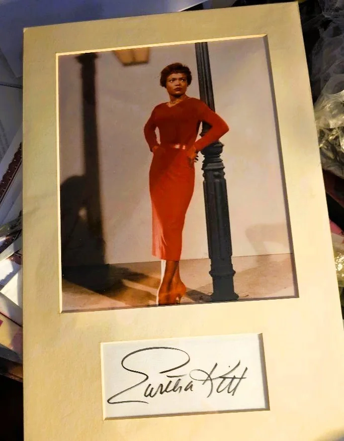 Eartha Kitt — Eartha Kitt signature card MATTED with photo 10x15 with COA, image 5