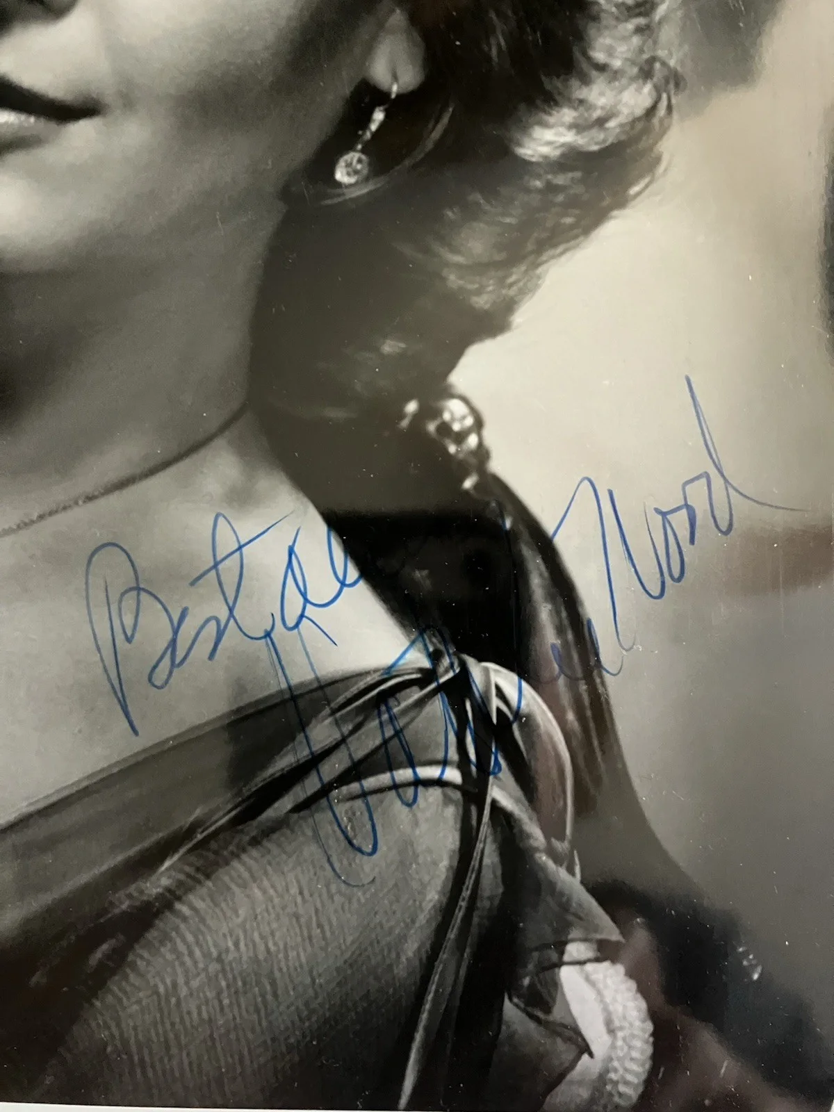 Natalie Wood — NATALIE WOOD SIGNED AUTOGRAPHED 8X10 PHOTOGRAPH JSA AUTHENTICATED RARE, изображение 2