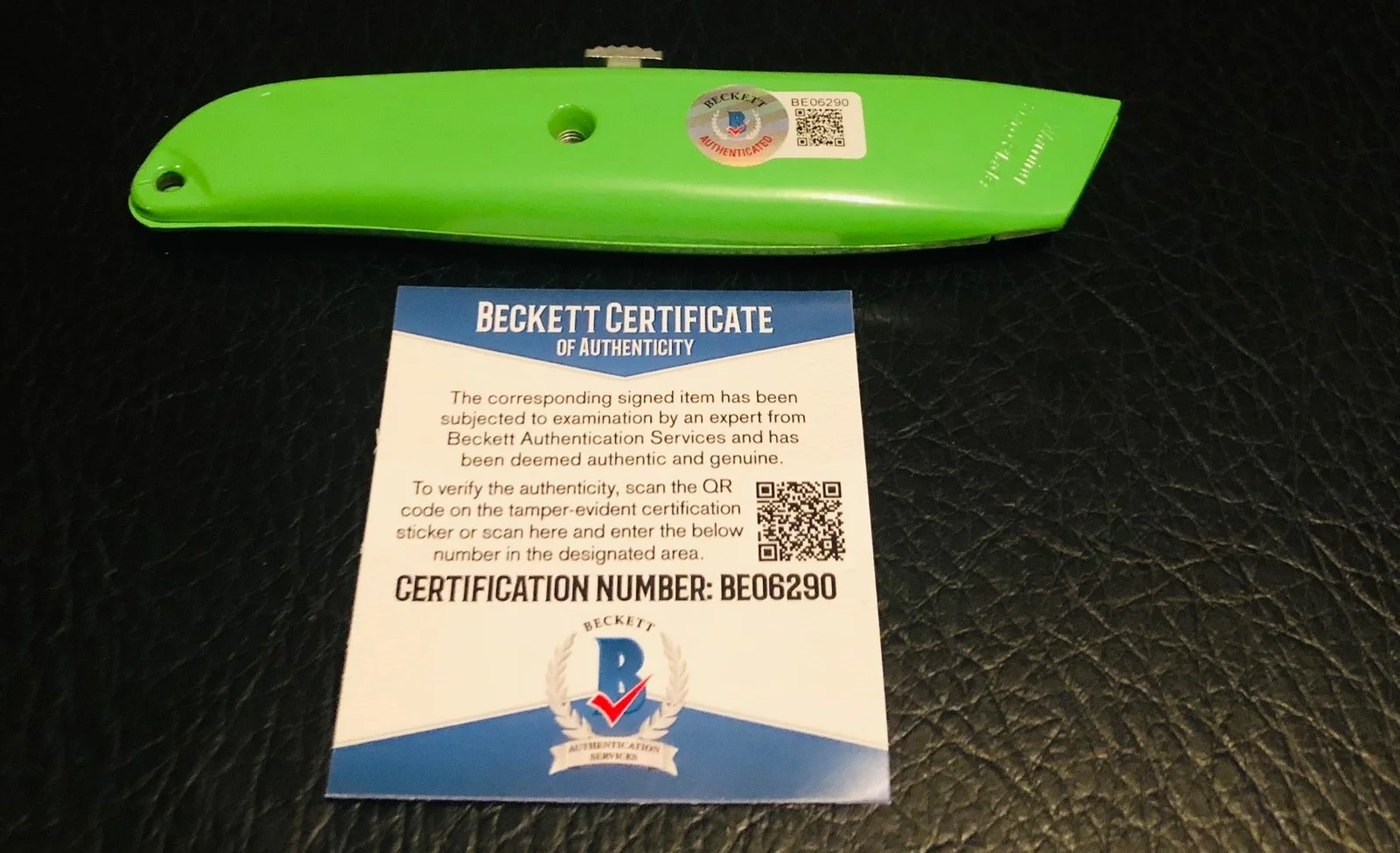 Giancarlo Esposito Breaking Bad Gus Fring Signed Boxcutter Beckett COA RARE E, изображение 2