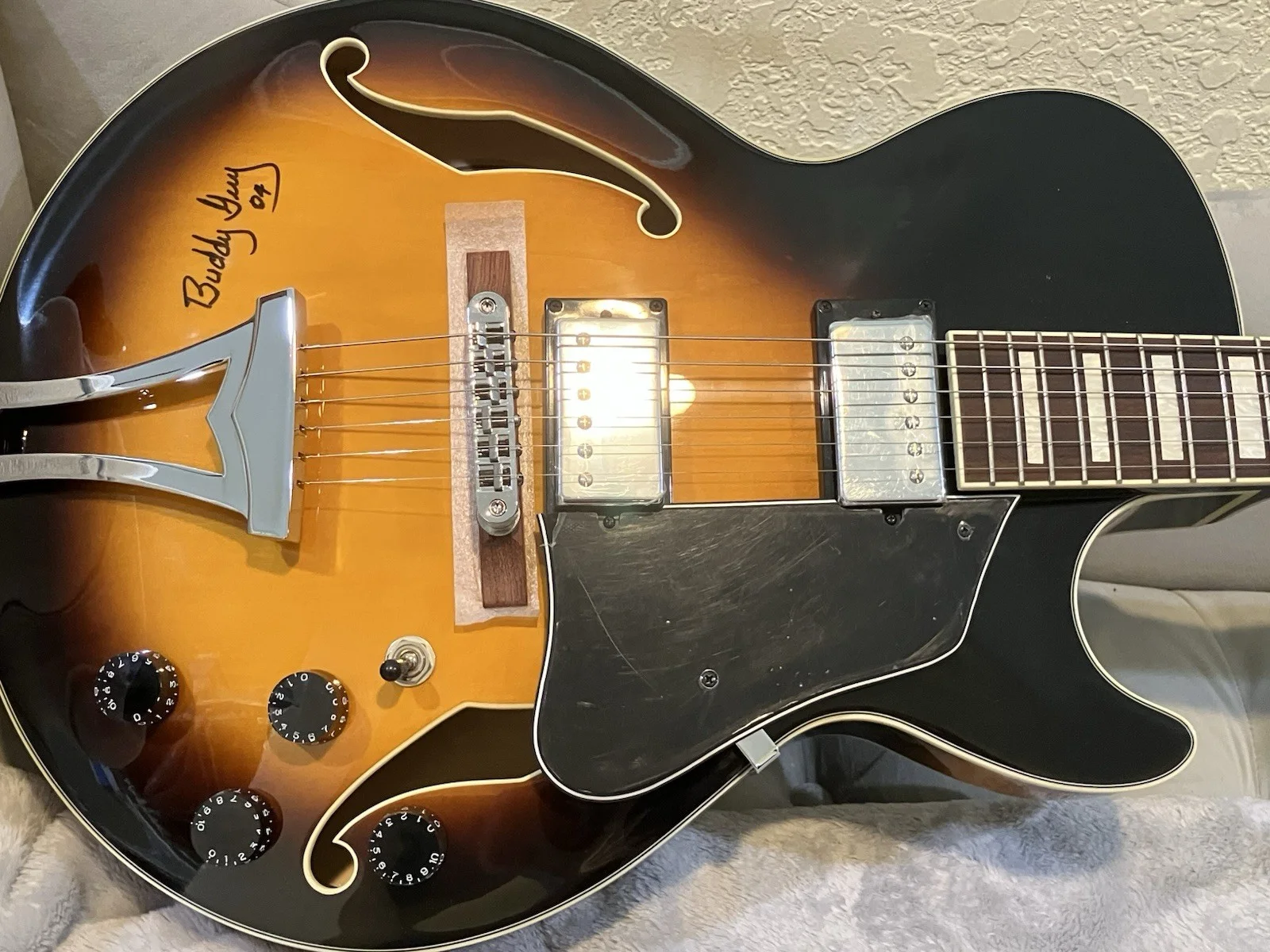 Buddy Guy — BUDDY GUY SIGNED AUTOGRAPH IBANEZ BRAND ELECTRIC GUITAR COA 2004 Konocti CA, изображение 2