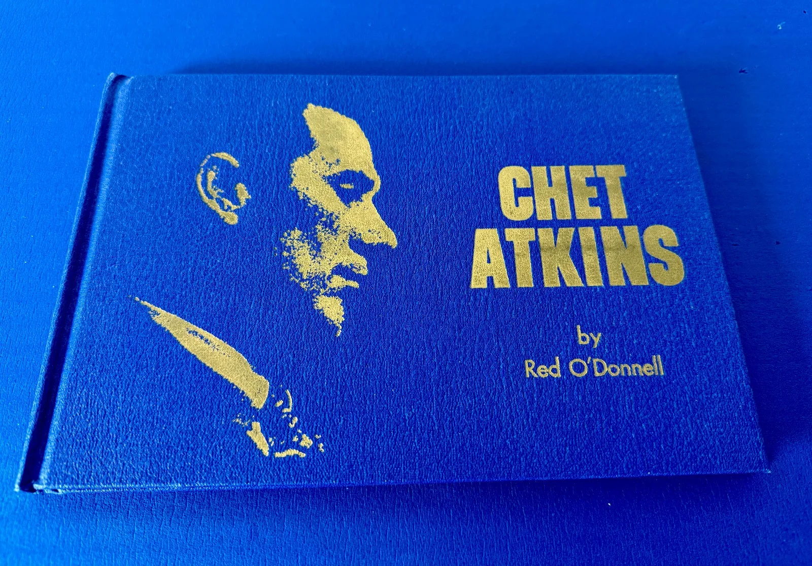 SIGNED Chet Atkins Book by Red O'Donnell 1967 Athens Music Company Autographed, изображение 2