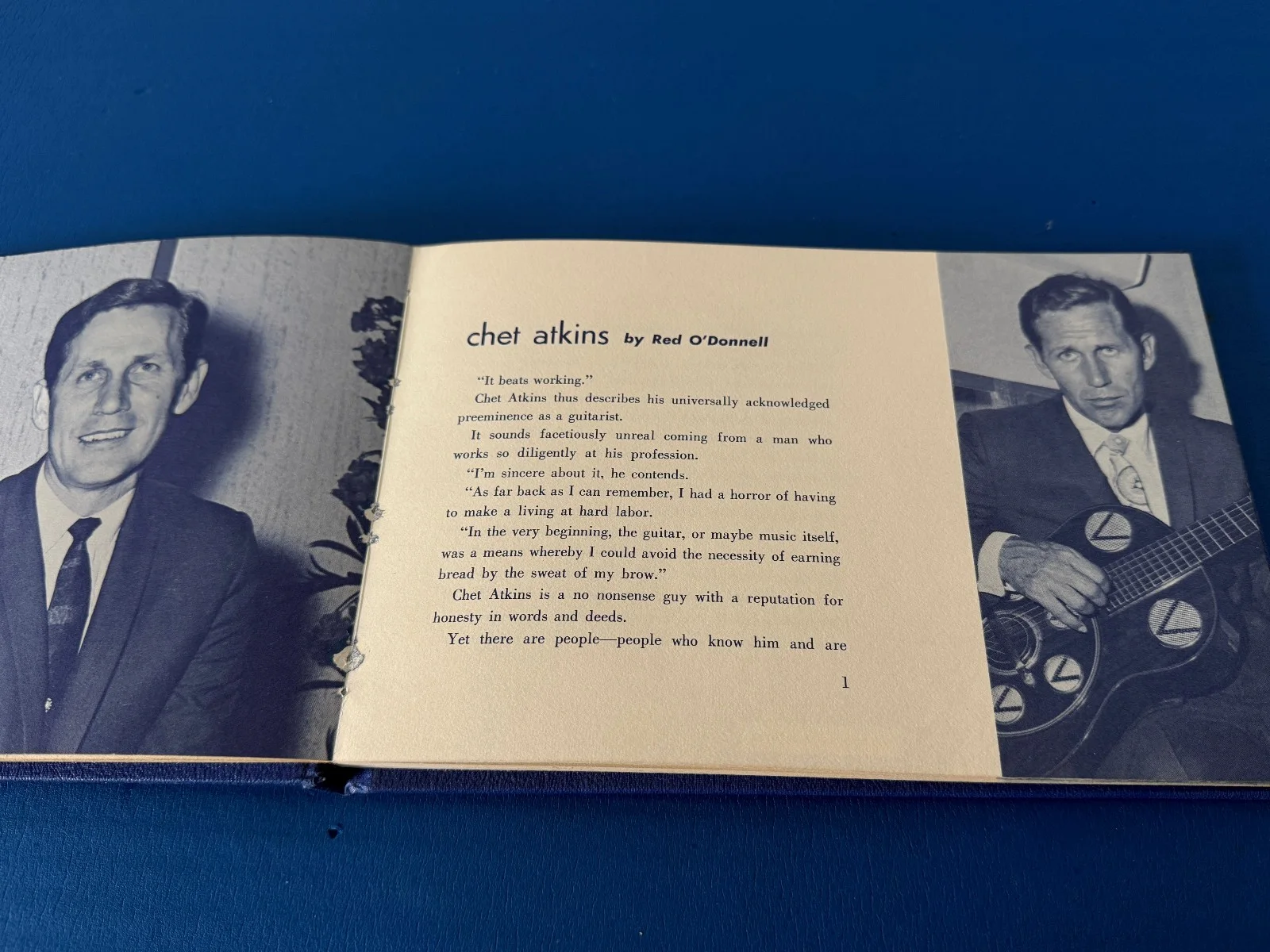 SIGNED Chet Atkins Book by Red O'Donnell 1967 Athens Music Company Autographed, изображение 3