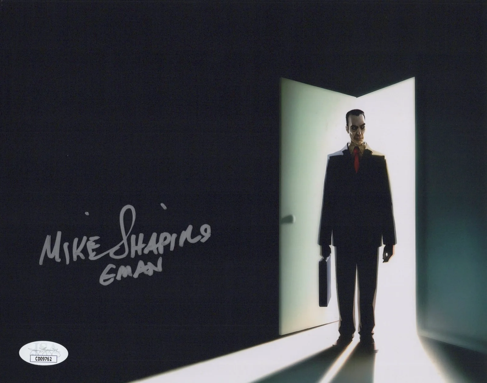 Mike Shapiro — Mike Shapiro Signed 8x10 Half Life 2 G-Man Autograph Photo Valve JSA COA