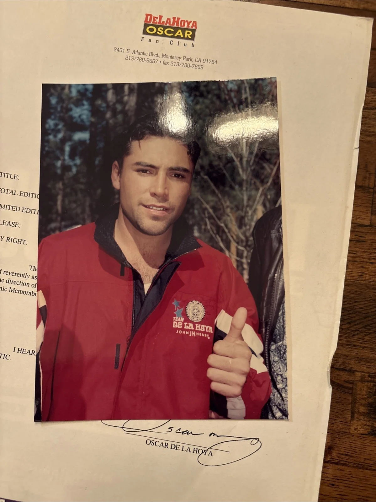 Oscar DeLaHoya Signed Autographed memorabilia and photos of fight in Texas, изображение 5