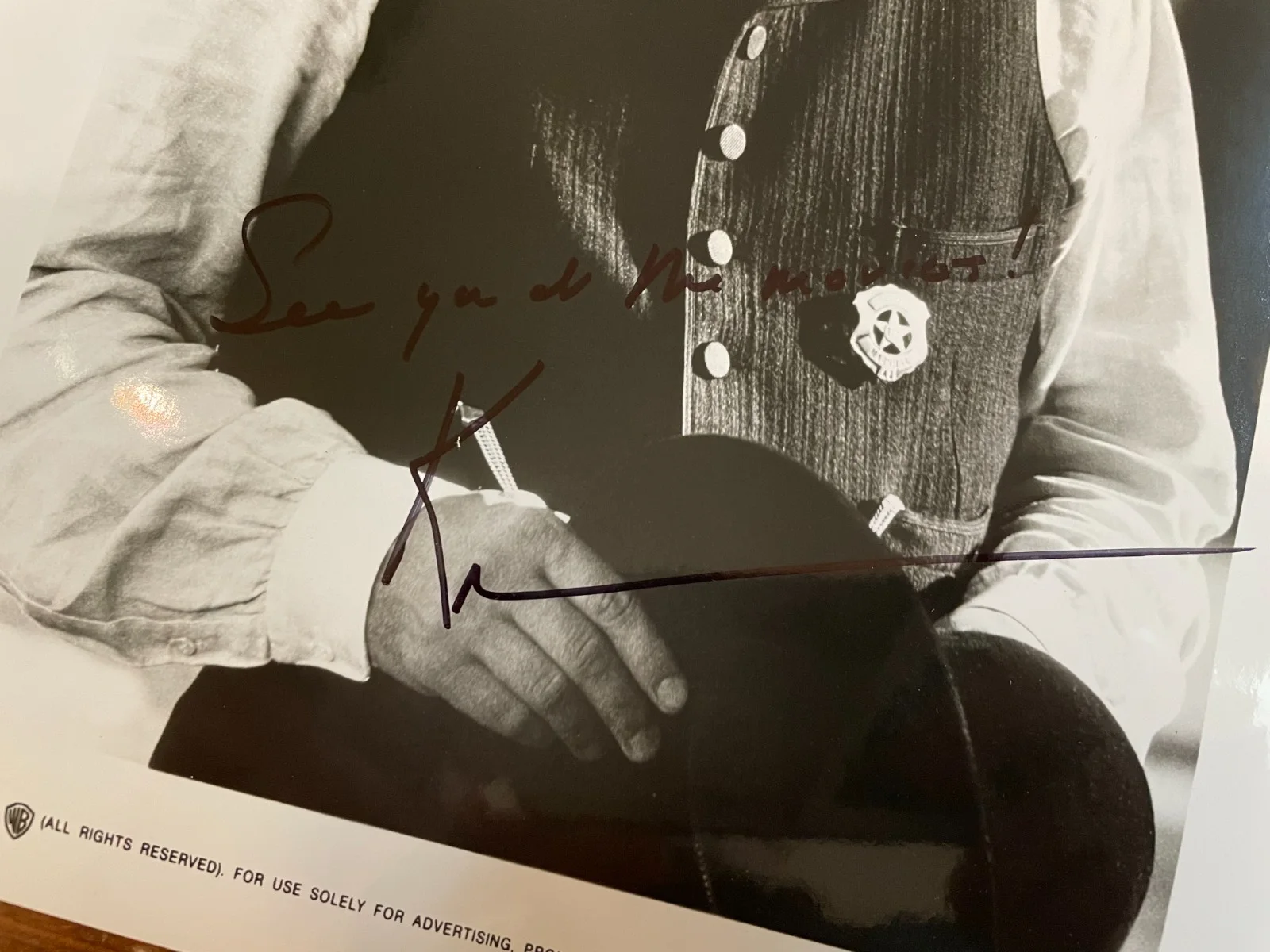 Kevin Costner — Kevin Costner Signed Autograph Signature 8x10 B&W Glossy Photograph Wyatt Earp, изображение 2