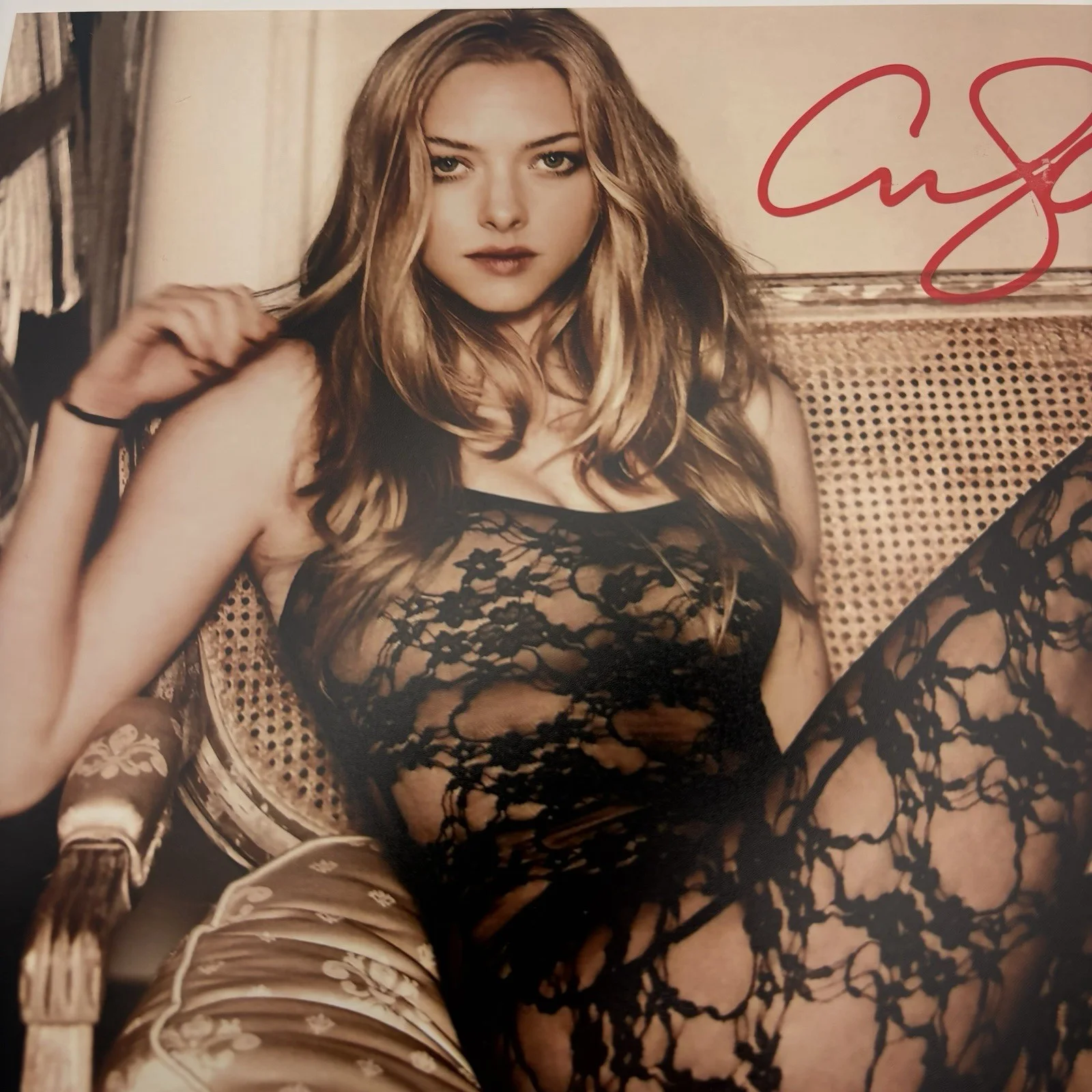Amanda Seyfried — Amanda Seyfried Signed Autographed 8x10 Photo COA Mean Girls, изображение 4