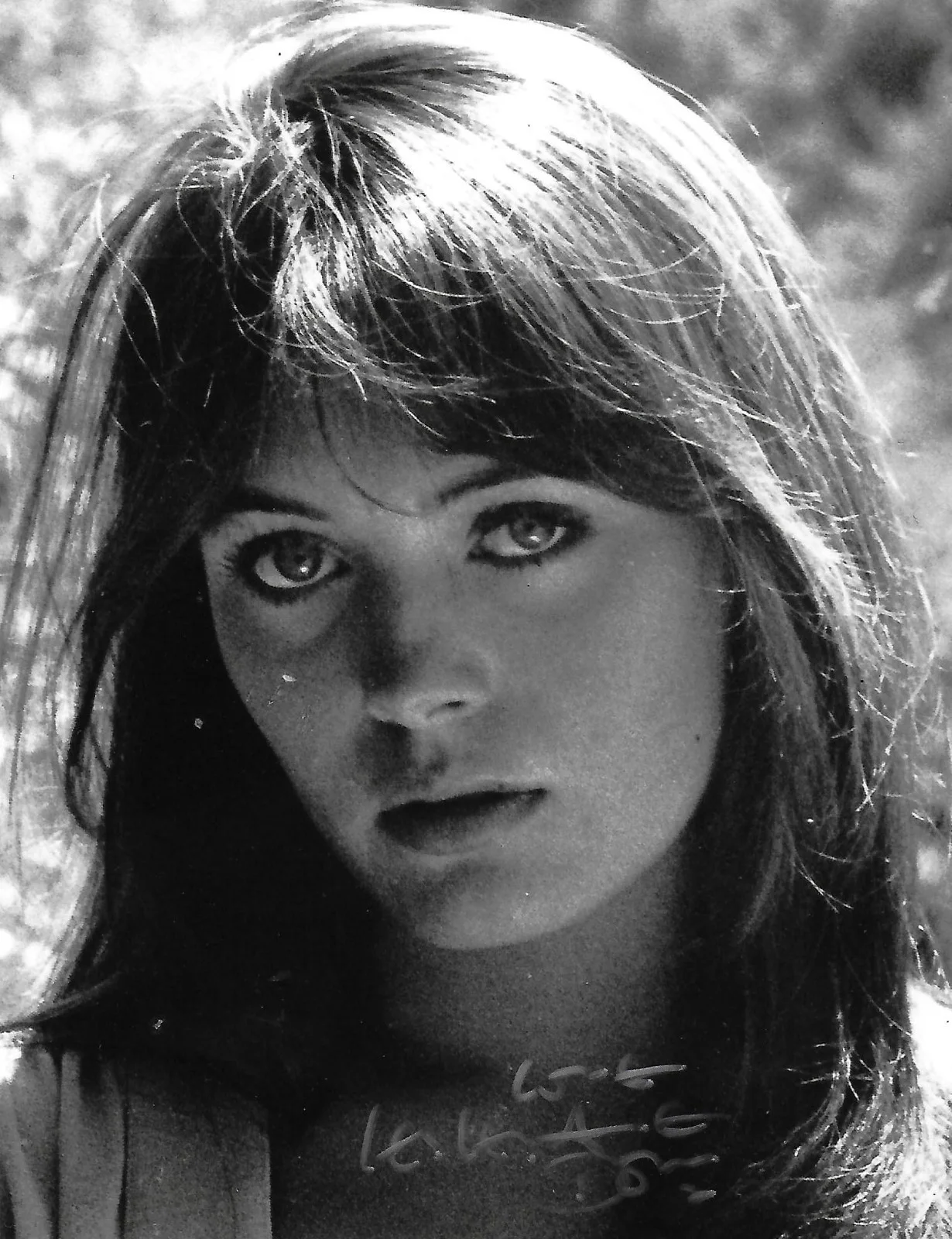 Lesley Anne Down — Lesley Anne Down signed/auto 8x10 photo Rough Cut Nomads Actor Rare COA LOOK!!