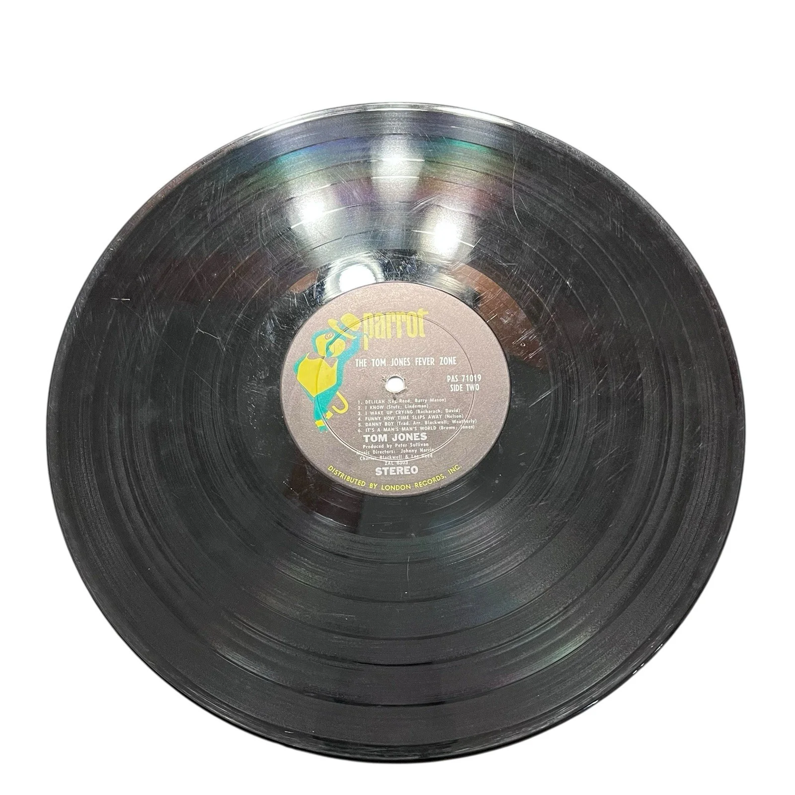 Tom Jones Signed Autographed The Tom Jones Fever Zone Vinyl Album, изображение 5