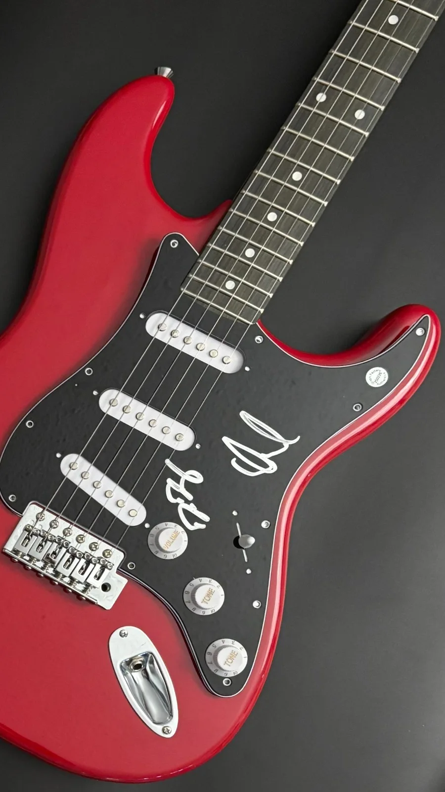 GFA David Draiman & Dan Donegan * DISTURBED * Band Signed Electric Guitar COA, image 4