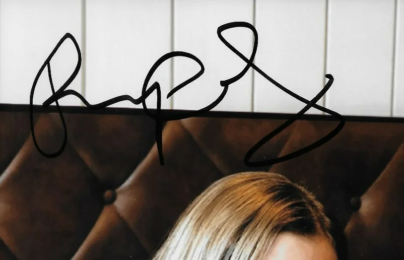 Rayna Greenberg — Signed Rayna Greenberg Ashley Hesseltine Podcast Hosts 8x10 Photo #1 JSA, image 3