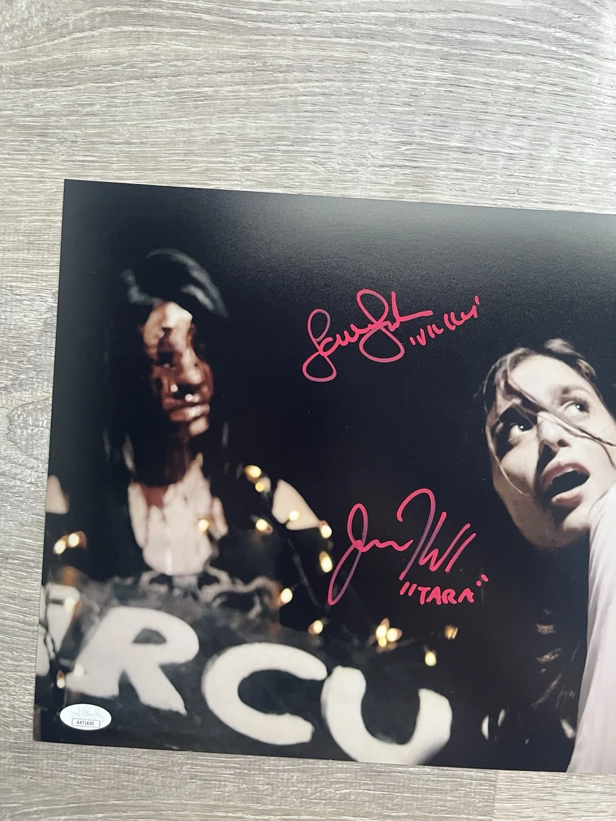 Samantha Scaffidi — Samantha Scaffidi Jenna Kanell Signed Terrifier 11x14 Photo JSA Art The Clown, изображение 4