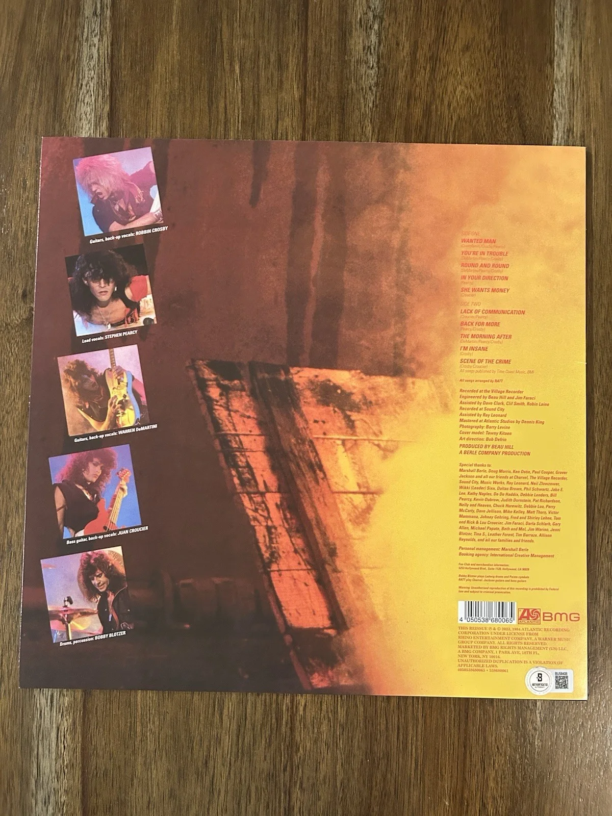 Stephen Pearcy ‘Ratt’ Band Signed ‘Out Of The Cellar’ Vinyl Album Beckett, изображение 3