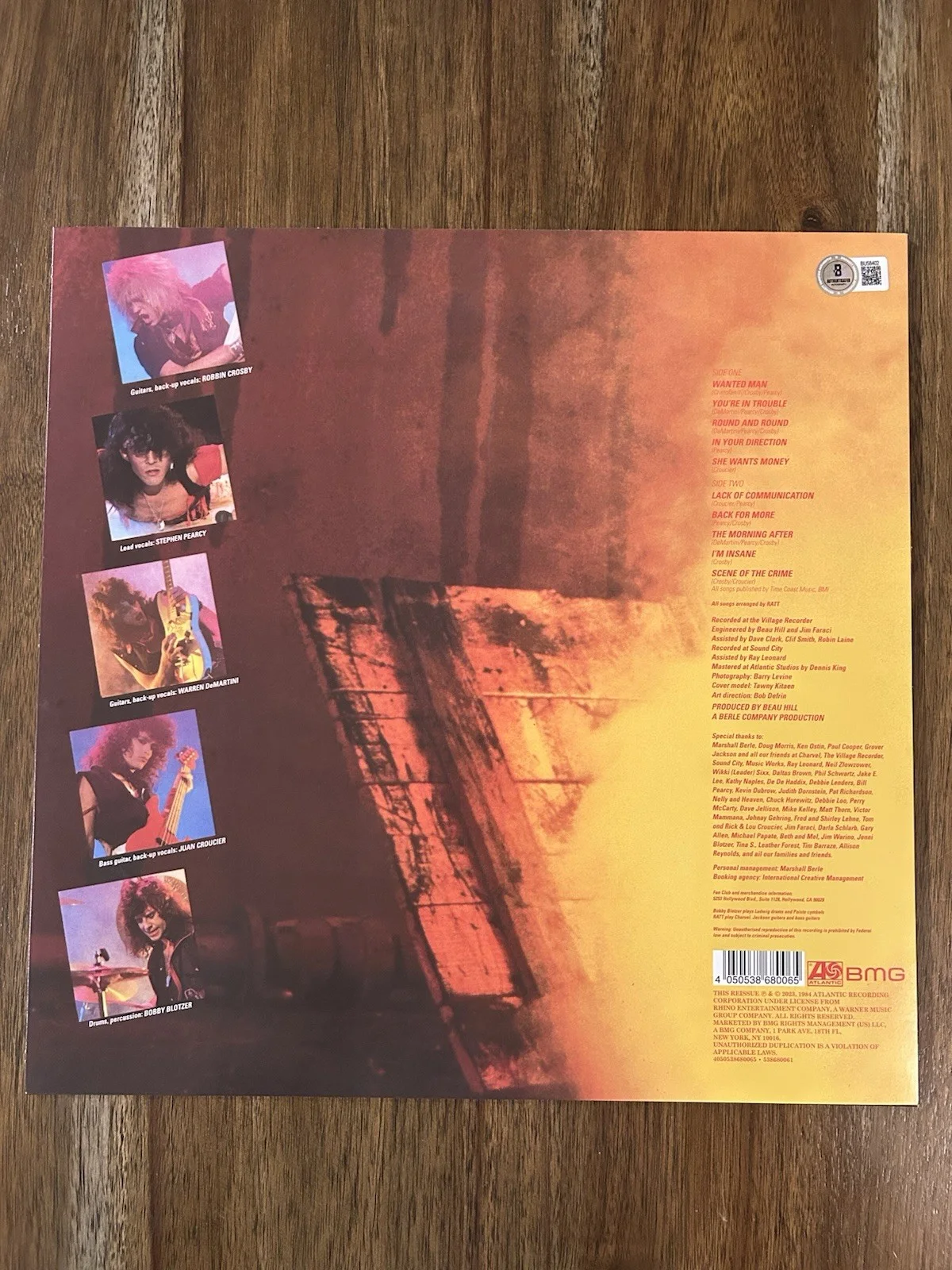 Stephen Pearcy ‘Ratt’ Band Signed ‘Out Of The Cellar’ Vinyl Album Beckett, изображение 3